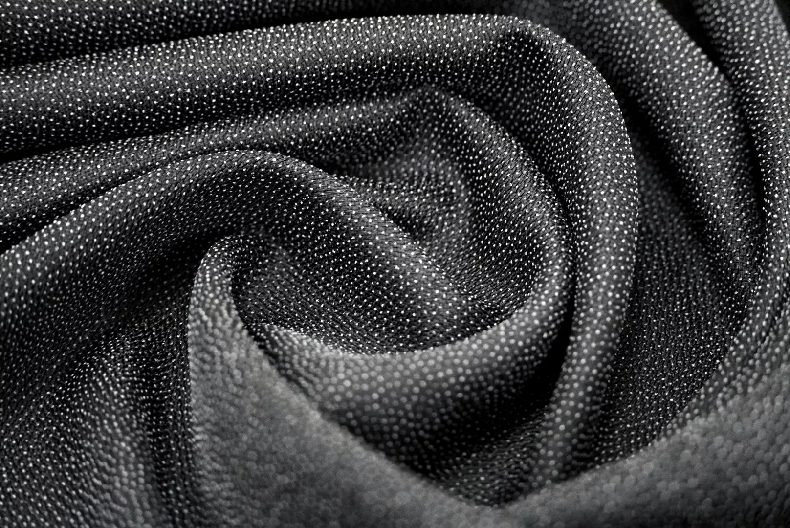 Water Jet Woven Interlining Black